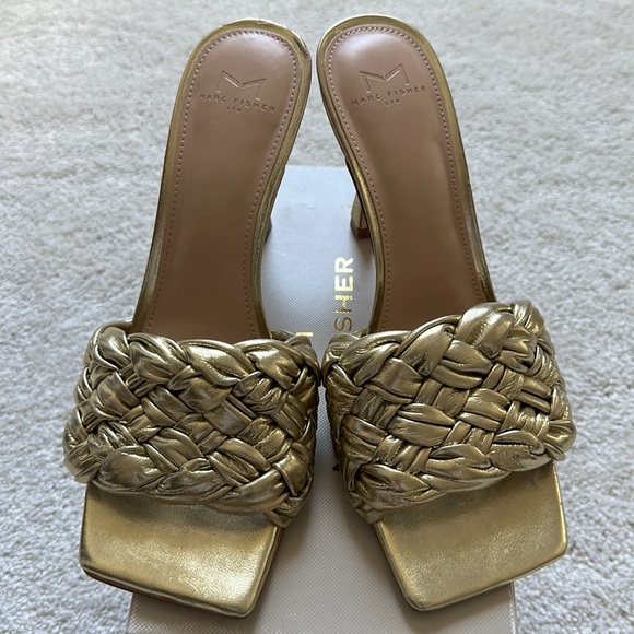 🔥Marc Fisher Gold Heel Sandals. - Picture 1 of 13
